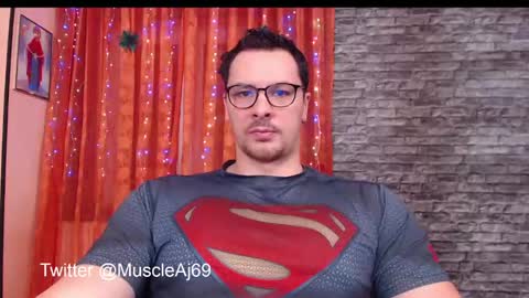 Snapshot of muscleaj69 chatting on December 15, 5:10 pm AJ online show from December 15, 5:10 pm