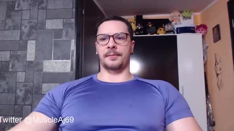 Snapshot of muscleaj69 chatting on February 10, 4:36 pm AJ online show from February 10, 4:36 pm