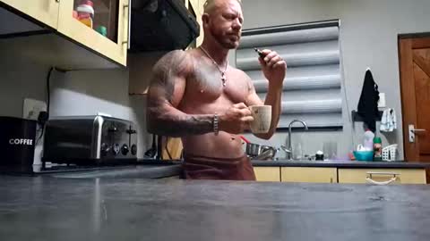 Snapshot of muscledaddy69s chatting on January 7, 2:03 am muscledaddy69s online show from January 7, 2:03 am