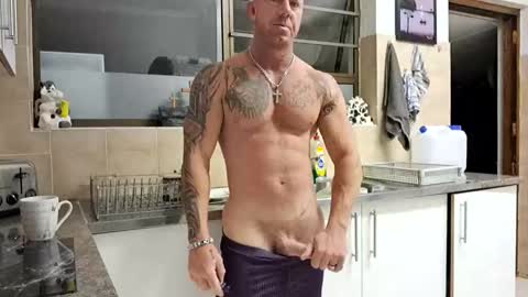 Snapshot of muscledaddy69s chatting on March 30, 1:28 am muscledaddy69s online show from March 30, 1:28 am