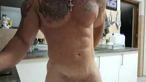 Snapshot of muscledaddy69s chatting on April 3, 12:19 am muscledaddy69s online show from April 3, 12:19 am