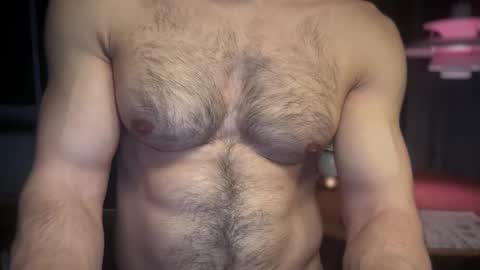 Snapshot of musclehair3 chatting on December 13, 10:23 pm musclehair3 online show from December 13, 10:23 pm