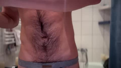 Snapshot of musclehair3 chatting on January 29, 12:13 pm musclehair3 online show from January 29, 12:13 pm