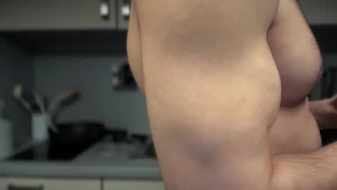 Snapshot of musclehair3 chatting on January 29, 7:32 pm musclehair3 online show from January 29, 7:32 pm