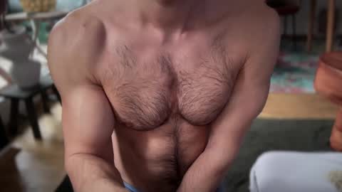 Snapshot of musclehair3 chatting on January 30, 9:15 am musclehair3 online show from January 30, 9:15 am