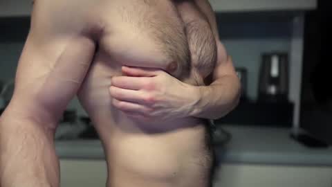 Snapshot of musclehair3 chatting on January 30, 7:04 pm musclehair3 online show from January 30, 7:04 pm