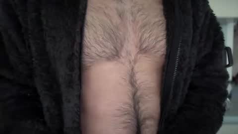 Snapshot of musclehair3 chatting on February 2, 9:19 am musclehair3 online show from February 2, 9:19 am