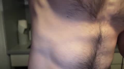 Snapshot of musclehair3 chatting on February 26, 11:26 pm musclehair3 online show from February 26, 11:26 pm