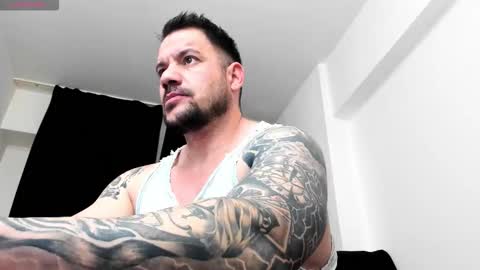 MuscleMonster31 online show from January 18, 8:45 pm