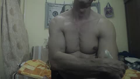 Snapshot of musculargod chatting on December 21, 10:08 pm SexyMuscled online show from December 21, 10:08 pm