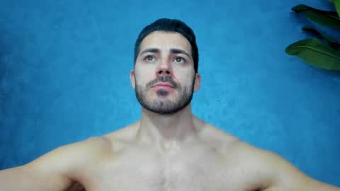 Snapshot of muscularmaster chatting on March 31, 10:10 pm muscularmaster onlyfans online show from March 31, 10:10 pm