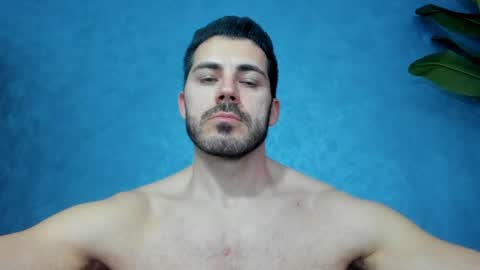 Snapshot of muscularmaster chatting on April 4, 9:23 pm muscularmaster onlyfans online show from April 4, 9:23 pm