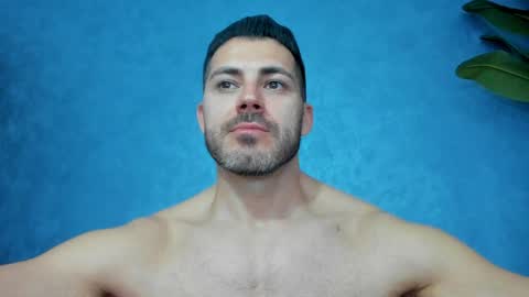 Snapshot of muscularmaster chatting on April 14, 10:16 pm muscularmaster onlyfans online show from April 14, 10:16 pm