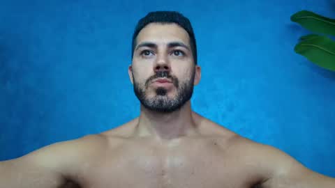 Snapshot of muscularmaster chatting on July 4, 10:27 pm muscularmaster onlyfans online show from July 4, 10:27 pm