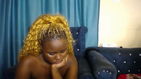 Milly online show from April 3, 5:00 pm