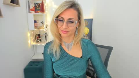 Diana online show from December 14, 11:39 am
