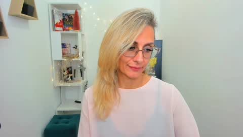 Diana online show from December 16, 10:29 am