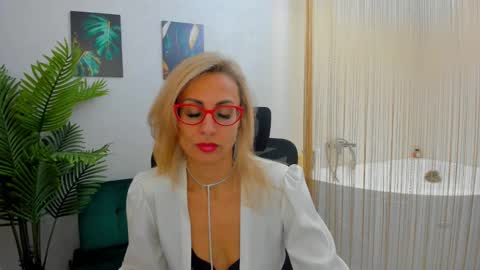 Diana online show from February 13, 10:44 am