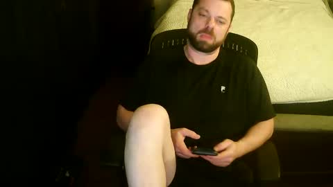Snapshot of mustenjoyhead79 chatting on January 10, 10:58 pm mustenjoyhead79 online show from January 10, 10:58 pm