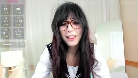 Snapshot of mutedmood_ chatting on March 21, 5:23 am mutedmood_ online show from March 21, 5:23 am