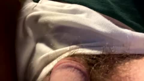 Snapshot of mutualjerk chatting on December 27, 3:15 pm bighead mature oldcock love hairy pussy C2C married..hairy women more than welcome. Tips not required but appreciated online show from December 27, 3:15 pm