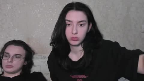cute couple online show from April 16, 9:39 pm
