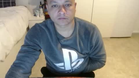 Snapshot of muycasual chatting on February 1, 11:14 pm taurosboy online show from February 1, 11:14 pm