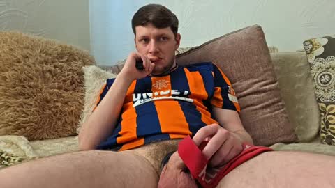 Snapshot of muzzy624406 chatting on April 5, 2:25 pm Muzzy online show from April 5, 2:25 pm