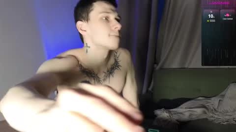 Snapshot of mvpzxc chatting on March 19, 4:33 pm 1x1 online show from March 19, 4:33 pm