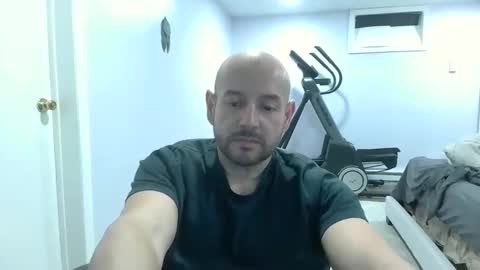 Snapshot of mworlton9 chatting on March 19, 2:10 pm Maximus online show from March 19, 2:10 pm