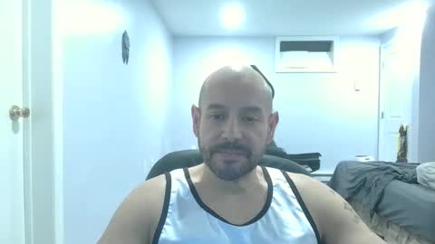 Snapshot of mworlton9 chatting on March 20, 9:41 pm Maximus online show from March 20, 9:41 pm