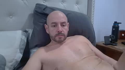 Snapshot of mworlton9 chatting on March 22, 2:15 am Maximus online show from March 22, 2:15 am