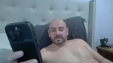 Snapshot of mworlton9 chatting on March 23, 1:31 am Maximus online show from March 23, 1:31 am