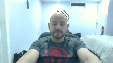 Snapshot of mworlton9 chatting on March 26, 12:22 pm Maximus online show from March 26, 12:22 pm