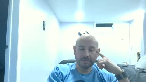 Snapshot of mworlton9 chatting on March 31, 2:50 pm Maximus online show from March 31, 2:50 pm