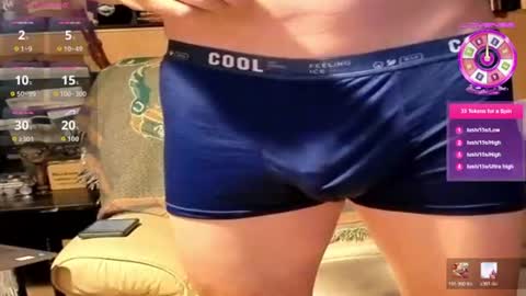 my_curiosity_ online show from July 16, 5:13 am