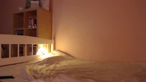 Hannah  welcome  online show from November 13, 1:10 pm