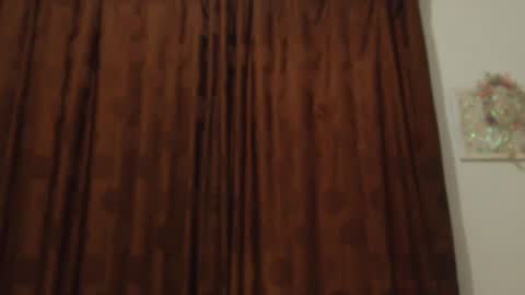     sara      i know you love me xoxox     online show from September 13, 10:20 pm