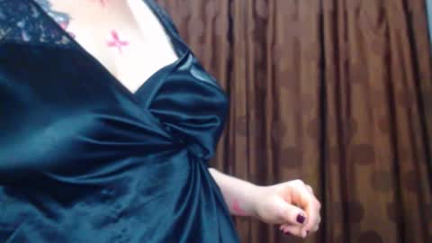 Snapshot of my_kind_of_love chatting on January 15, 8:56 pm sara i know you love me xoxox online show from January 15, 8:56 pm