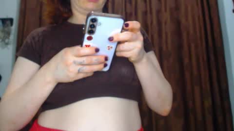 Snapshot of my_kind_of_love chatting on January 17, 7:46 am sara i know you love me xoxox online show from January 17, 7:46 am