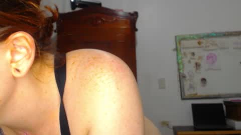 Snapshot of my_kind_of_love chatting on March 26, 12:39 am sara i know you love me xoxox online show from March 26, 12:39 am