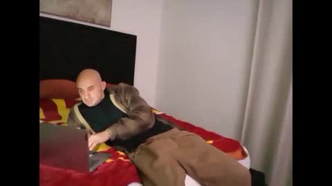 Snapshot of my_lil_friend chatting on November 23, 7:30 am J online show from November 23, 7:30 am