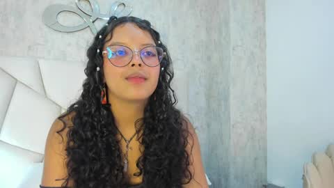 my princess  lily online show from March 30, 11:39 pm