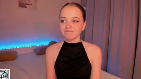 Maya online show from December 17, 10:43 pm