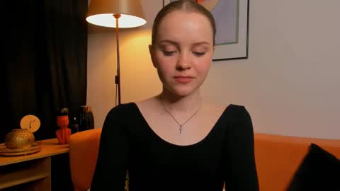 Maya online show from March 9, 9:03 pm