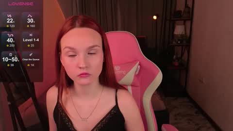 Mia online show from February 1, 9:35 pm