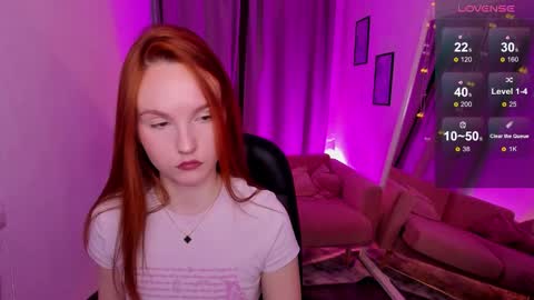 Mia online show from February 9, 9:19 pm