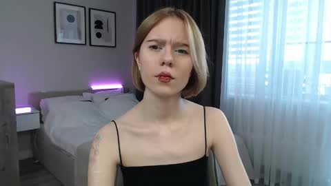 Lana online show from May 17, 7:06 am