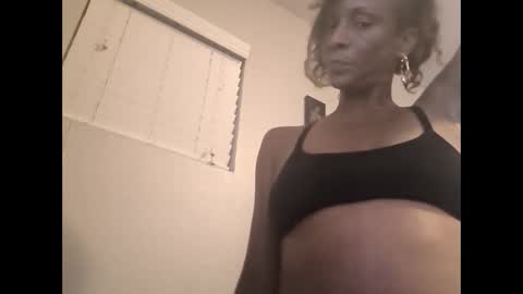 Snapshot of mydenise80 chatting on September 13, 10:59 am mydenise80 online show from September 13, 10:59 am