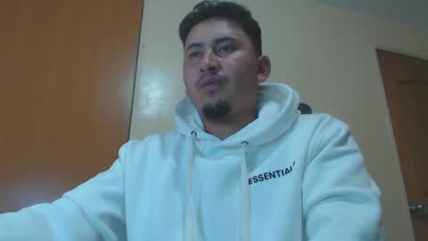 Snapshot of myke_andrade chatting on January 12, 7:00 am myke_andrade online show from January 12, 7:00 am